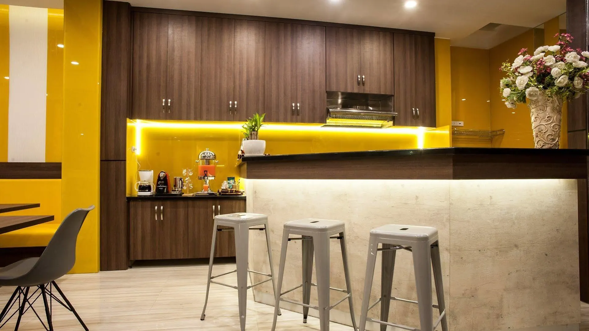 Laluna Saigon Hotel Ho Chi Minh City 3*,  Vietnam